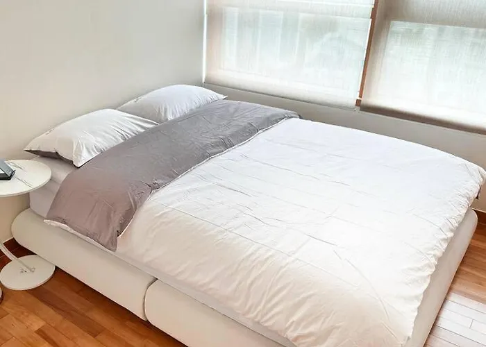 Spacious & Modern Family Retreat Appartement