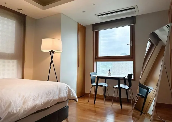 Appartement Spacious & Modern Family Retreat *
