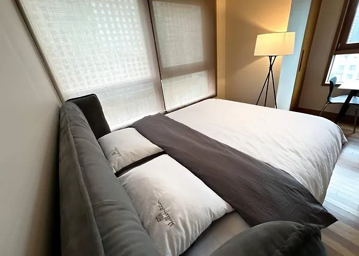 Spacious & Modern Family Retreat *