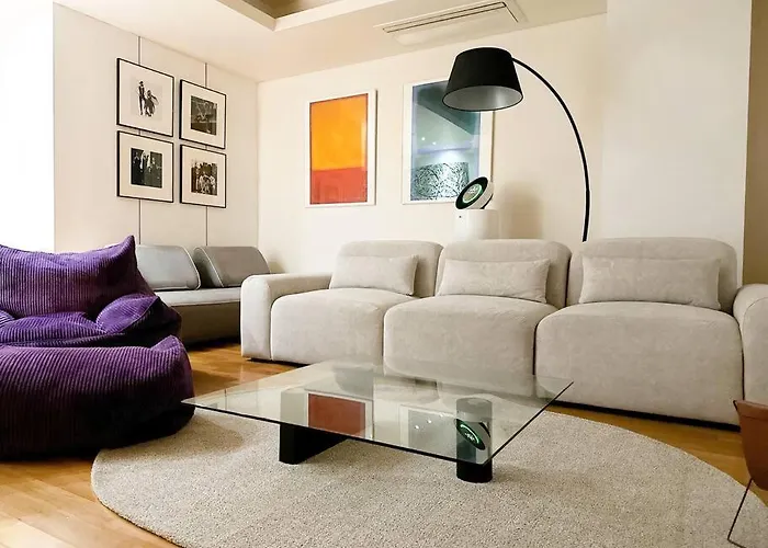 Appartement Spacious & Modern Family Retreat